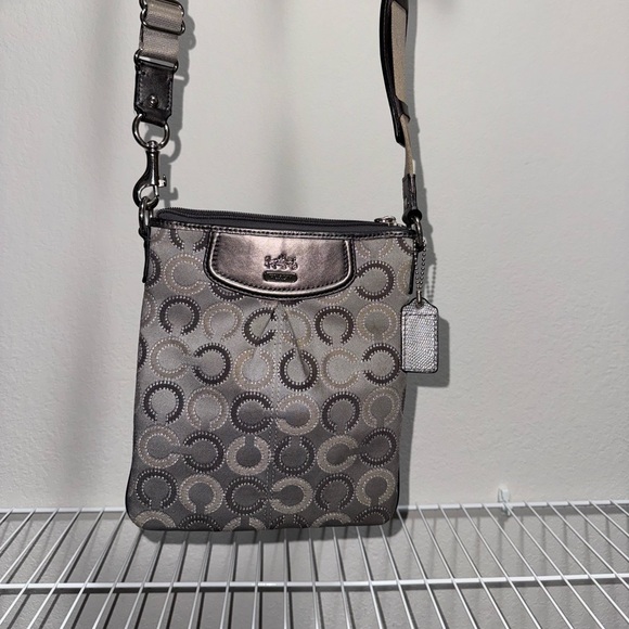 Coach Crossbody Bag - Picture 3 of 6
